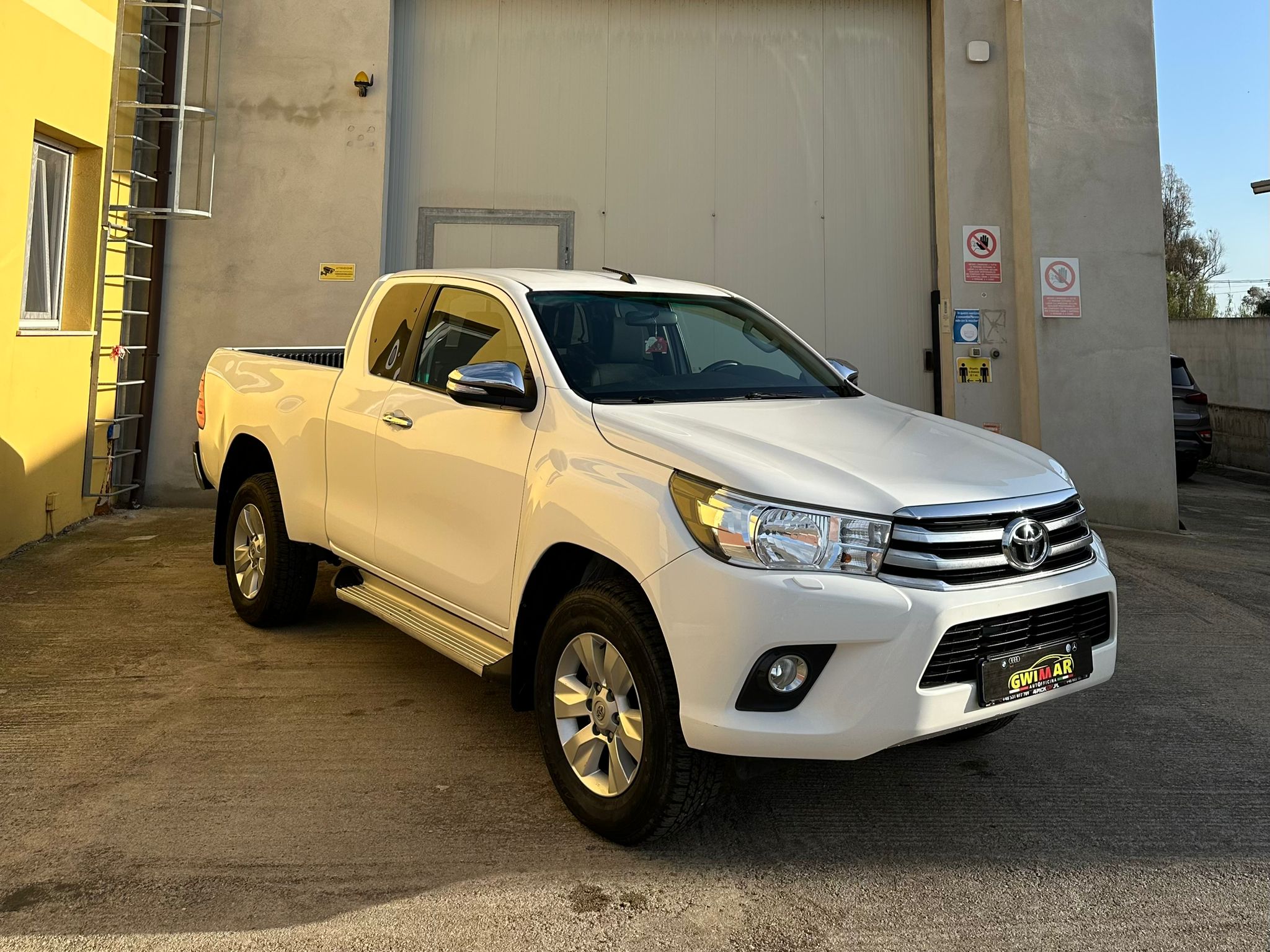 Toyota Hilux 2.4 Comfort