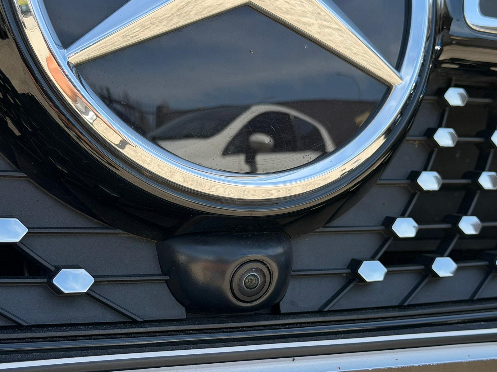 
								Mercedes GLB 220d full									